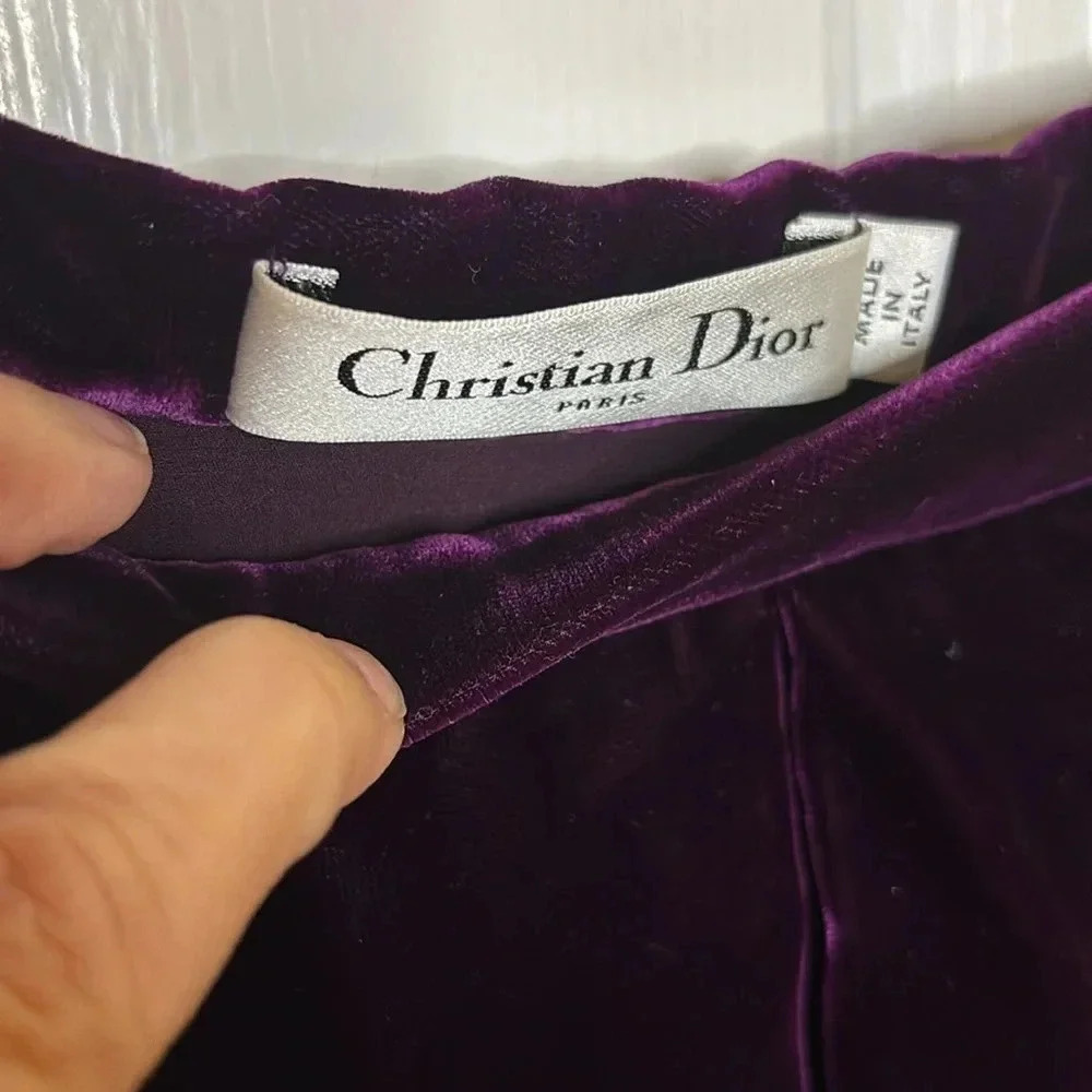 EUC DIOR women’s rich purple velvet skirt silk lined size 8us 40Fr mid length - Picture 4 of 10